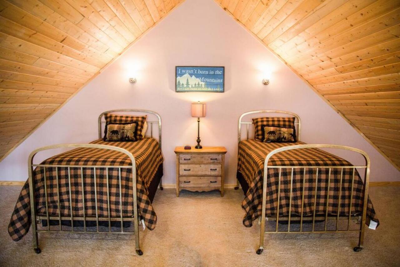 Old Man Mountain, Spacious Lodge With Loft Great For Families, Dogs Allowed エステス・パーク エクステリア 写真