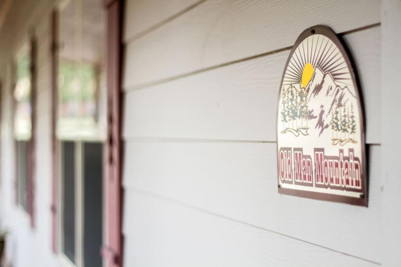 Old Man Mountain, Spacious Lodge With Loft Great For Families, Dogs Allowed エステス・パーク エクステリア 写真